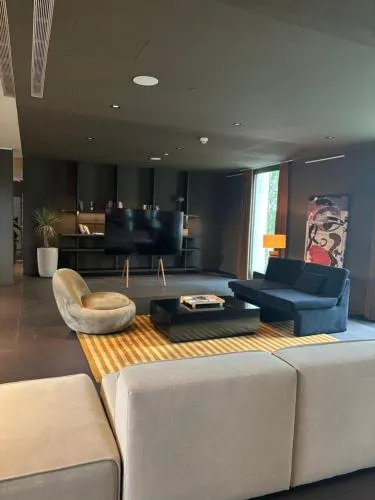 Ariv Coliving - Image 1