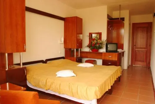 Hotel Delta - Image 1
