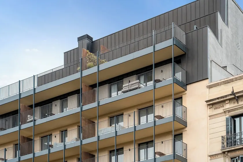 master La Rambla | Studio with Balcony - Image 1