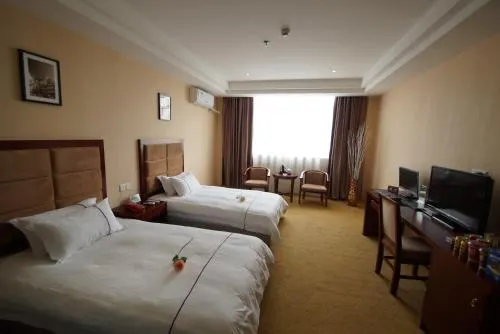 Wannian The Pine Greeting Guests Boutique Hotel - Image 1