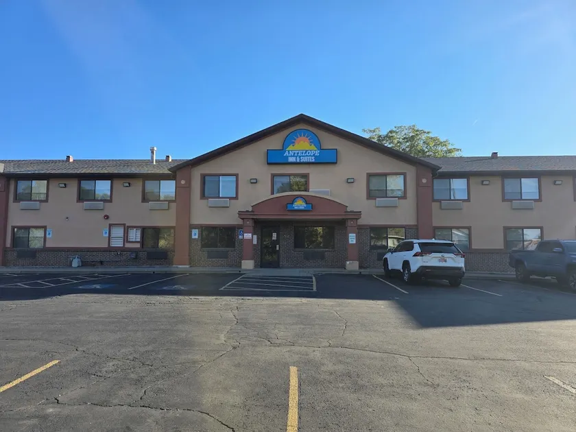 Antelope Inn & Suites - Image 1