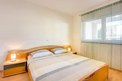Apartment Mores - Image 1