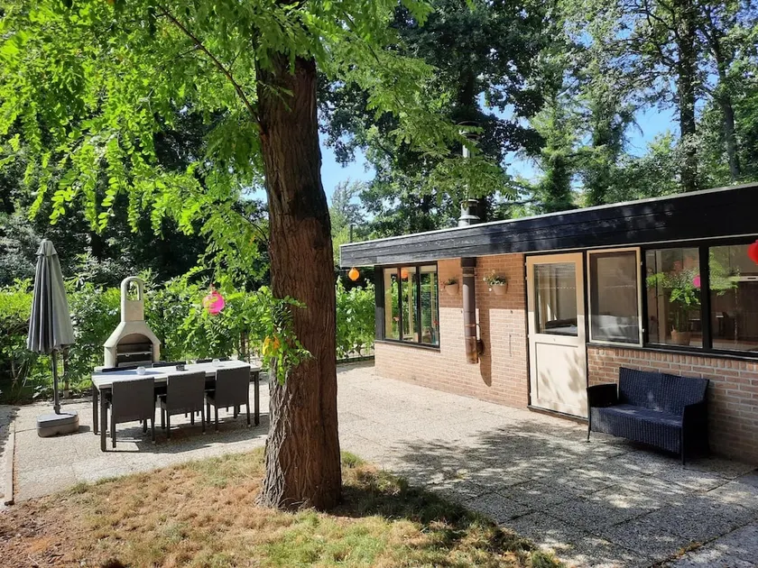 Detached house in Lanaken with large garden - Image 1