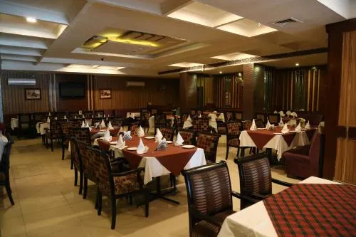 Hotel Narain Continental - Image 1
