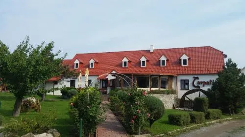 Hotel Carpatia Bratislava - Image 1