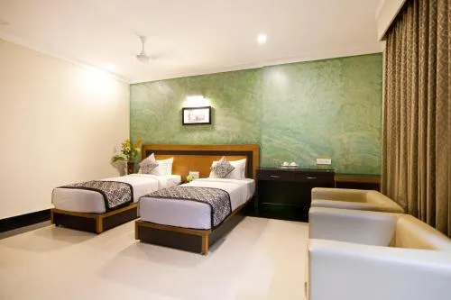 Hotel Pent House - Image 1