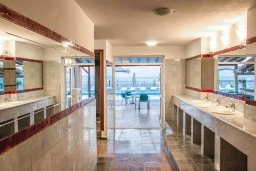 Saint Catherine Hotel - Image 1