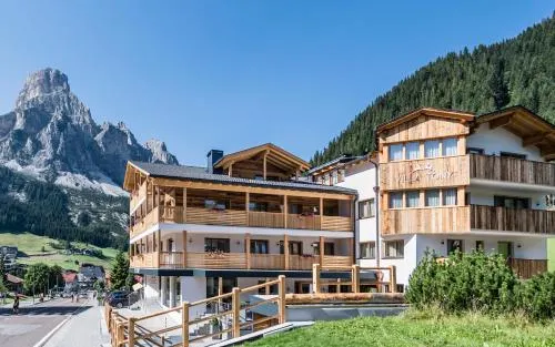 Villa Tony - Small Romantic Hotel - Image 1