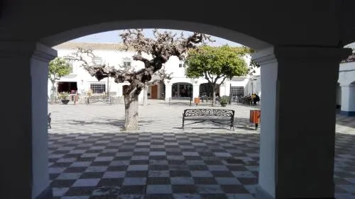 Plaza Artesania - Image 1