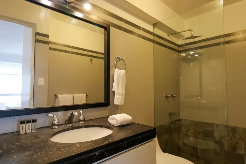 Hip 2BR in the Heart of Miraflores - Image 1