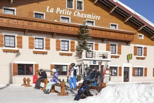 Hôtel Restaurant Résidence La Petite Chaumière - Image 1