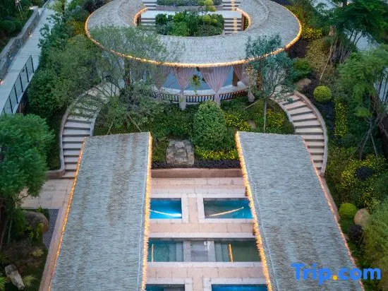 Miao Azu Hot Spring Resort - Image 1
