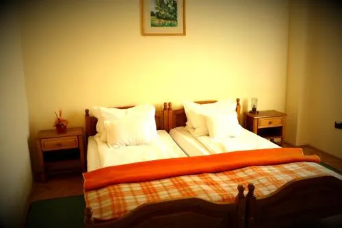 Hotel Tivoli - Image 1