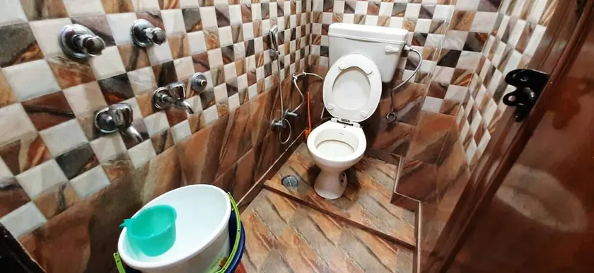 Posh S Delhi Foreigners Area Lajpat Nagar - Image 1