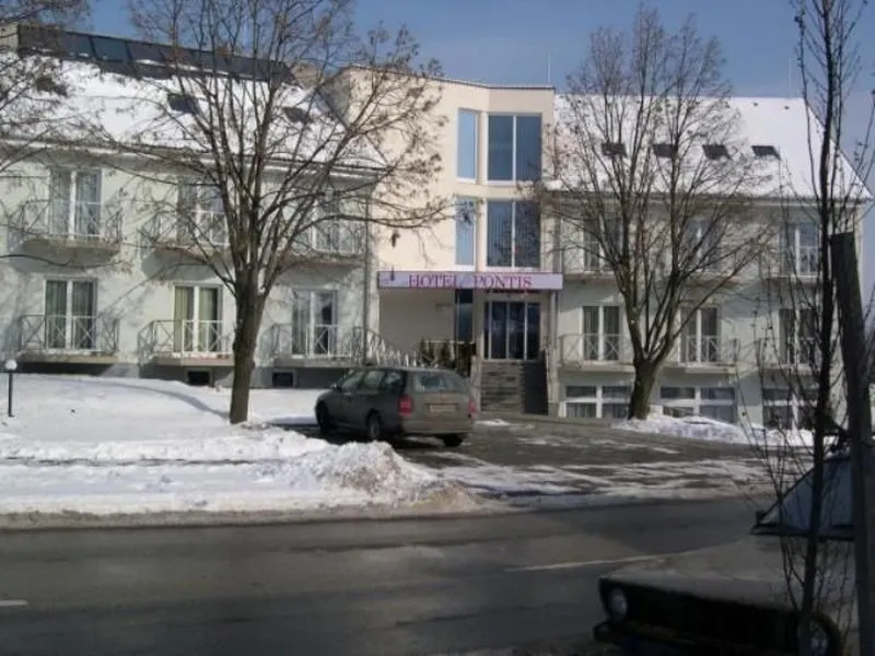 Hotel Pontis - Image 1
