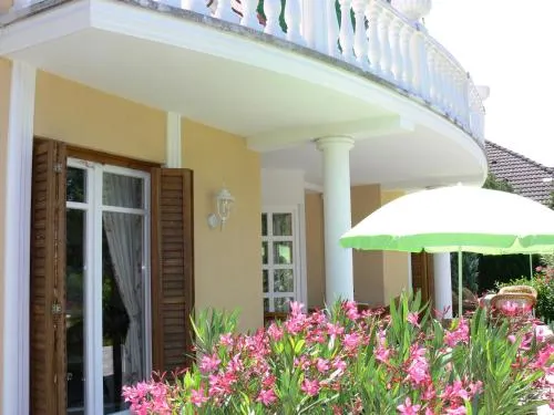 Lavia Pension - Image 1