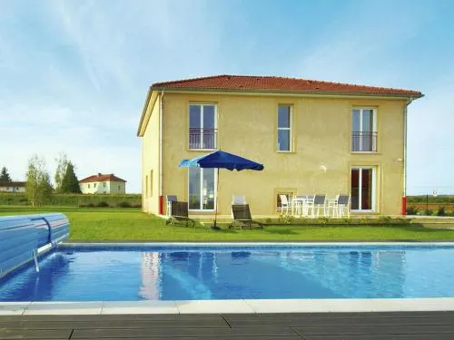 Huge Holiday Home in Lotharingen with Private Swimming Pool - Image 1