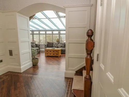Kentrigg House - Image 1