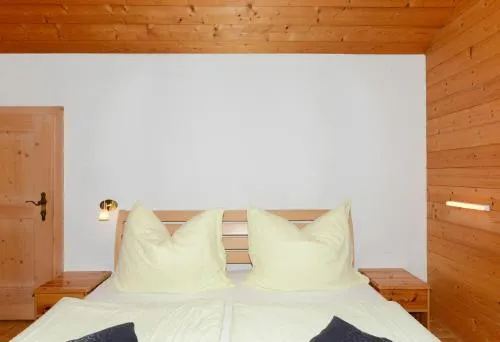 Bauernhof Madlener Claudia - Image 1