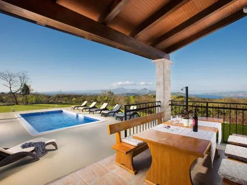Holiday Home Bura by Interhome - Image 1