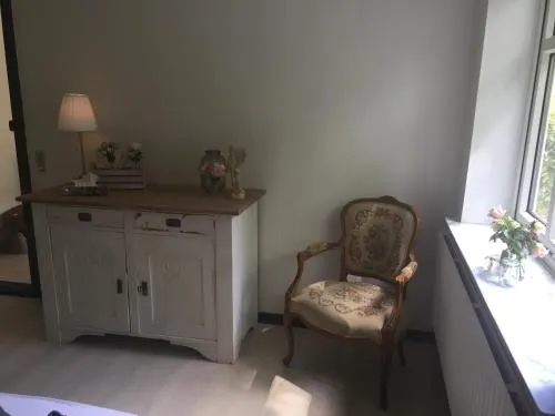 Nilles Bed & Breakfast - Image 1