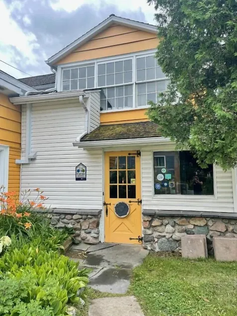 Auberge de Jeunesse du Lac St-Jean - Image 1