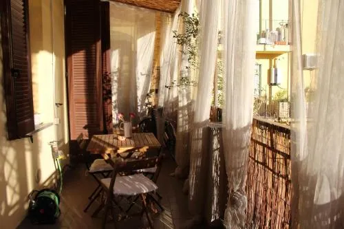 Lovely Terrace Apartment - Image 1