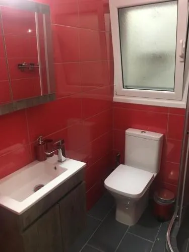 Pirinis Luxury Apartment - Image 1