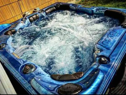Quiet Suburban Ranch Hot Tub Mins Arpt RIT DWNT - Image 1