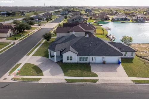 Brand New 9Beds;6 BR LakeHouse; Gym,F.P,PoolTable - Image 1