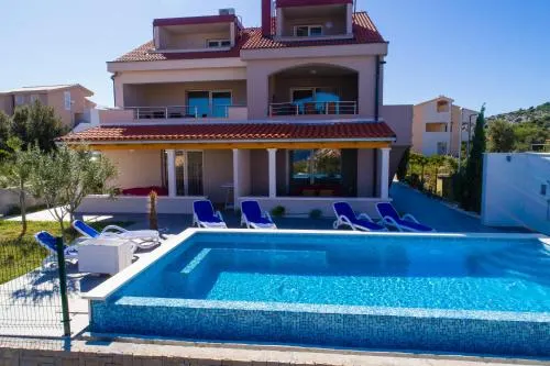 Villa Second Home - Image 1