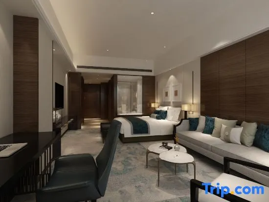 Zhiyuan Luyang Lake International Hotel - Image 1