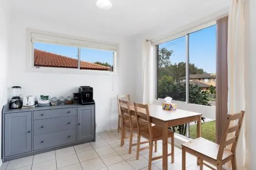 Close to lake, golf & beach, perfect for longer stays - Image 1