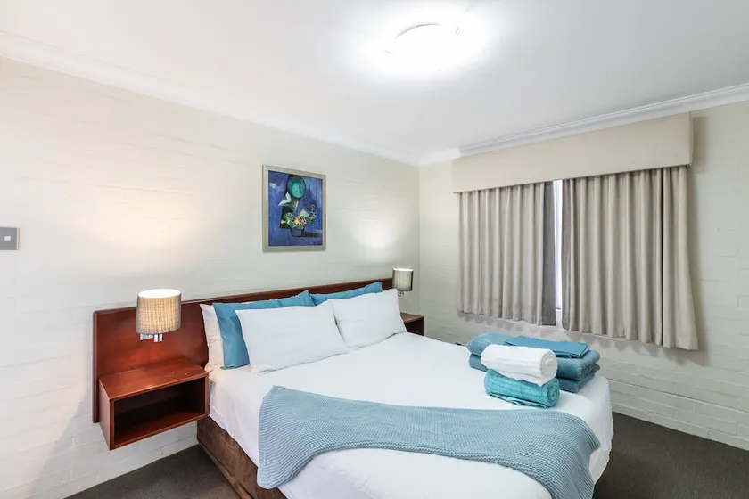 Experience the Best of Inner City Living - Image 1