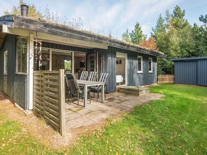 6 Person Holiday Home in Romo - Image 1