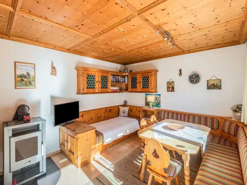 Cozy Apartment in Fulpmes near Ski Area - Image 1