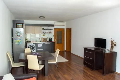 Central Apartment Mountain View - Image 1