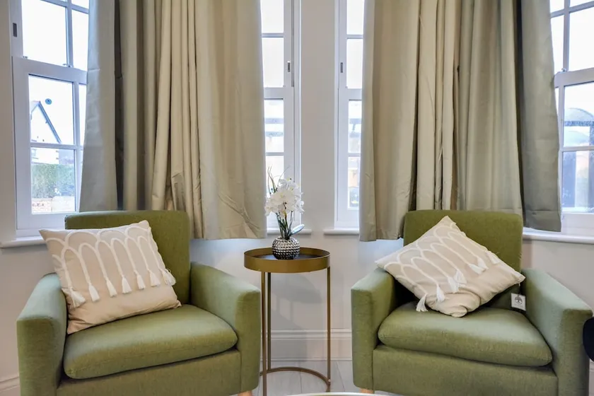 Cosy Wigan Apartment With Sunny Views - Image 1
