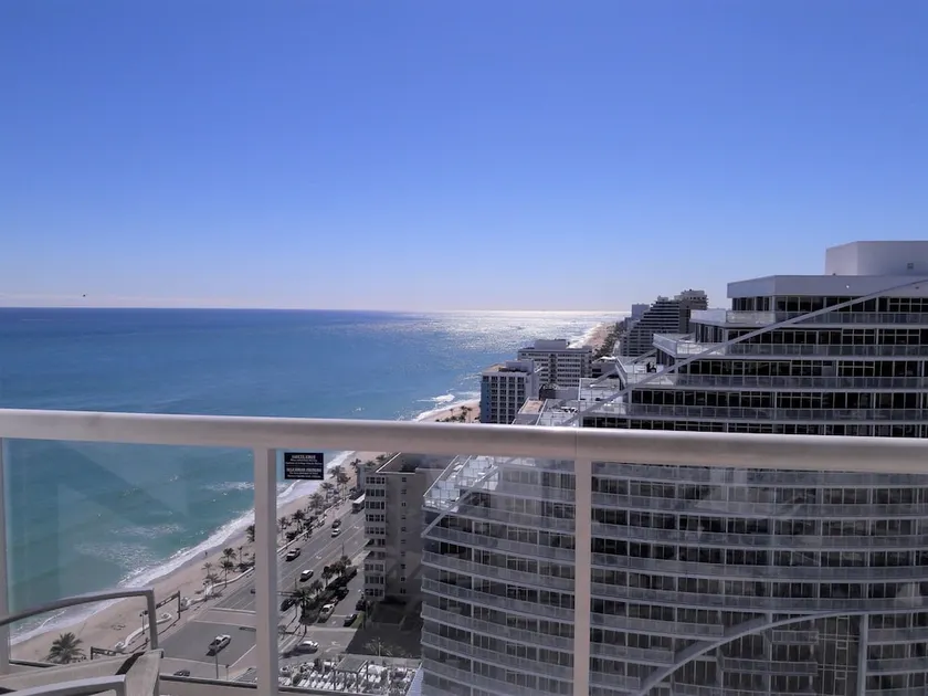 Hilton Fort Lauderdale Beach Resort - Image 1