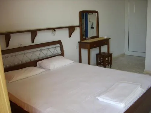 Hotel Siskos - Image 1