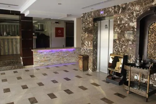 Gulf Delmon Aparthotel - Image 1