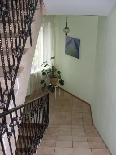 Guesthouse Yanka - Image 1