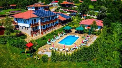 Family Hotel KrisBo - Image 1