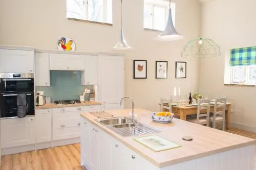 Boathouse Barn - Beautiful home by the river! - Image 1