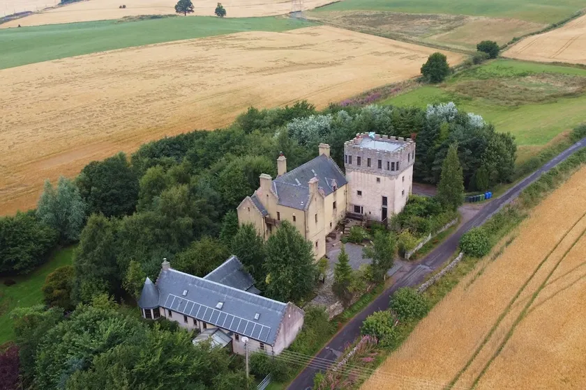 The Manor at Plane Castle - Sleeps 8 - Pets Ok - Image 1