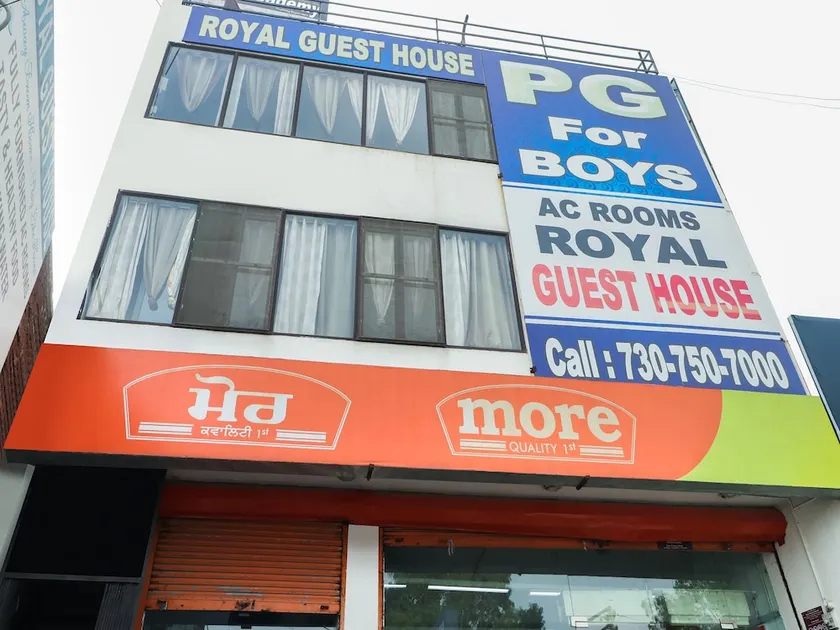 Royal Guest House by OYO Rooms - Image 1