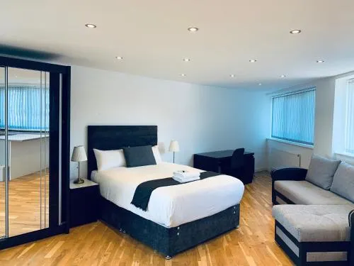 Greenwich Stay - Image 1