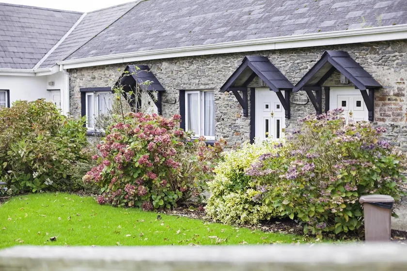 Ashfield House - Image 1