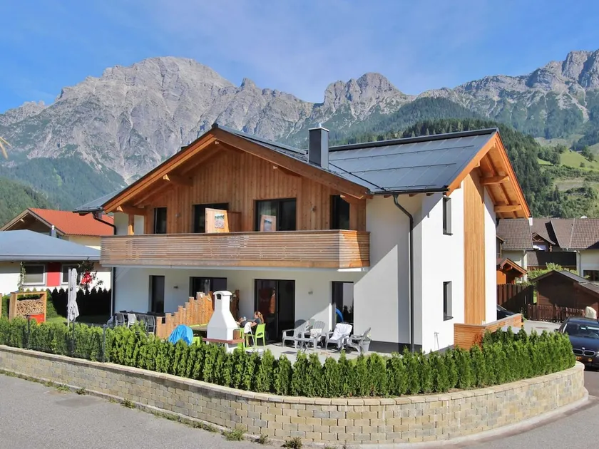Cozy Apartment with Sauna in Leogang - Image 1