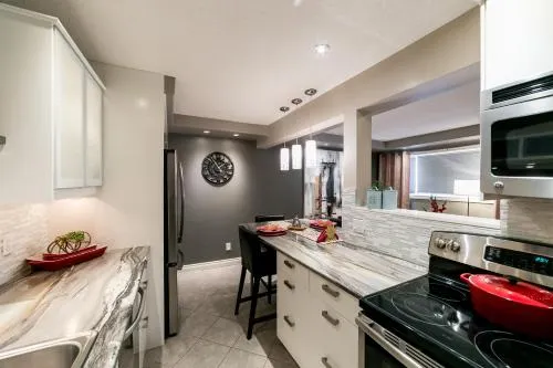 McKinnon Pointe #307 - Image 1